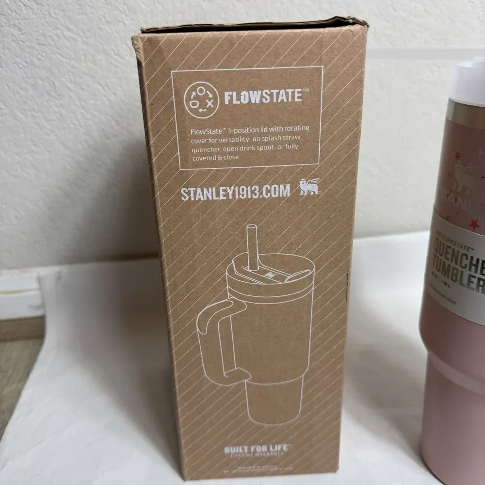 Stanley The Clean Slate Quencher H2.0 Flowstate Tumbler Bloom 40 OZ Pink Stars - Picture 5 of 8